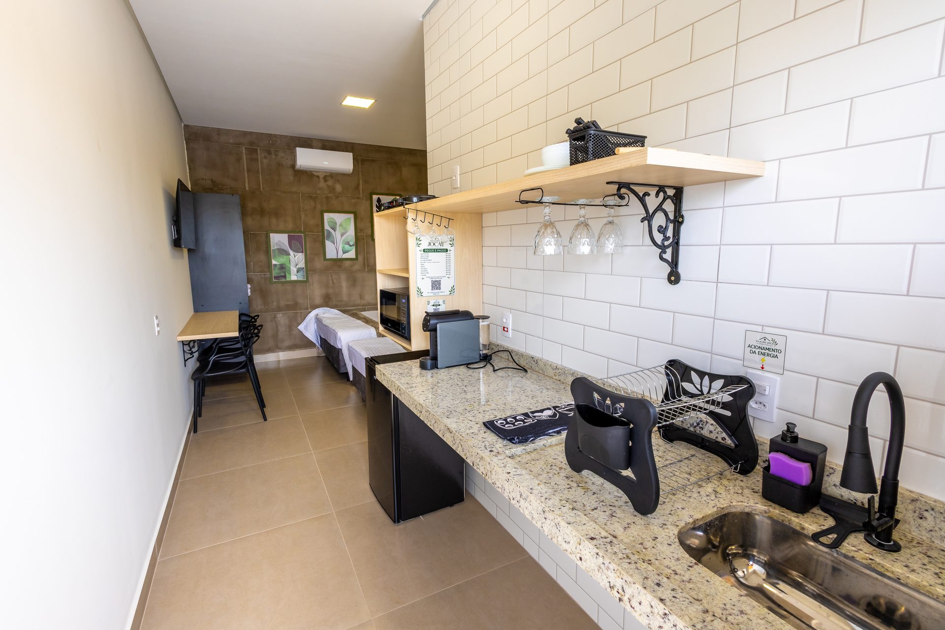 Apartamento da Vila do Joca com decoração de folhas